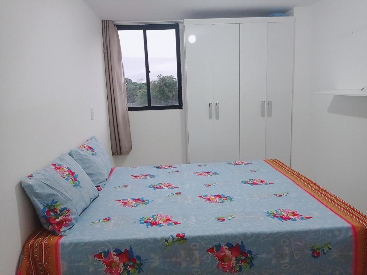 (bancários) Perto De Cabo Branco *